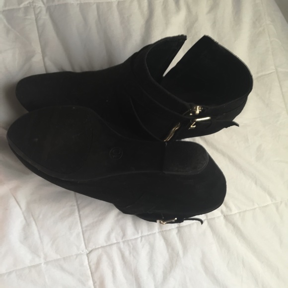 Black size 10 booties. Lightly used. - Picture 7 of 7